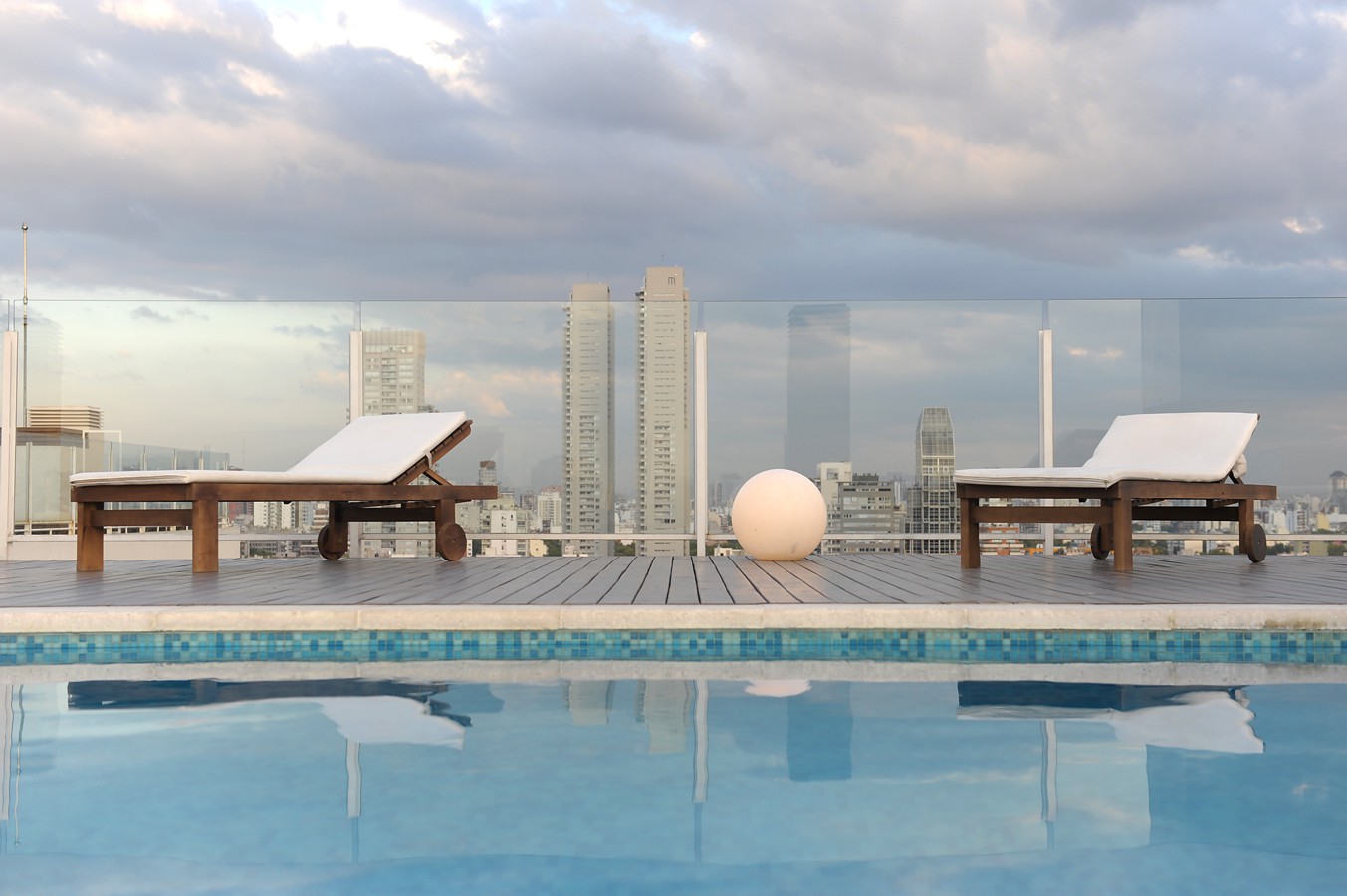 Live Hotel Amenities